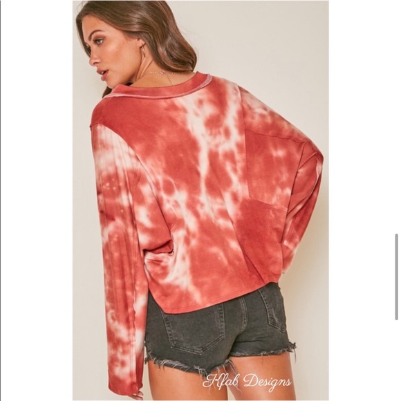 ❤️SO SOFT TIE DYED BATWING TOP!❤️ - Picture 8 of 10